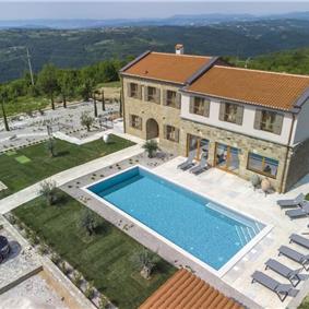 5 bedroom villa with heated pool near Momjan, Istria, sleep 12